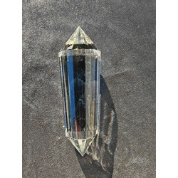 Ariela Engelsfeder 24 Facetten Vogel Cut Phi-Kristall mit blauen Rutil