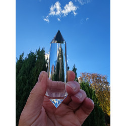 Hanna 44 Facet Vogel Cut Phi Crystal with Comet Inclusion