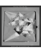 Sirius Bergkristall Pyramide 4-seitig mit Krone und Basis